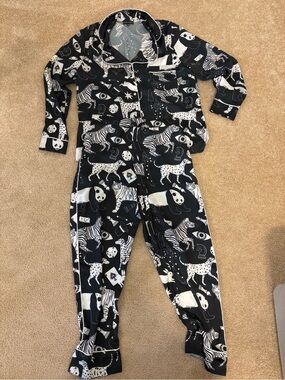Karen Mabon Swing Sleeve Black & White Women's Pajama Set